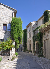 Fototapeta na wymiar Vaison-La-Romaine,Vancluse, in Provence, France