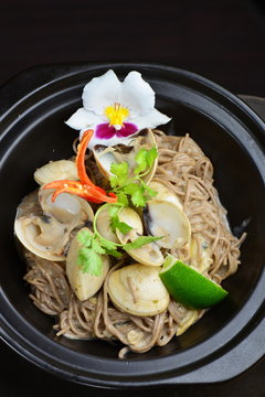 Thai wholegrain rice noodles with seafood