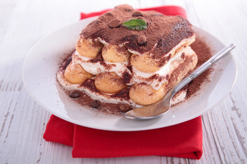 tiramisu cake