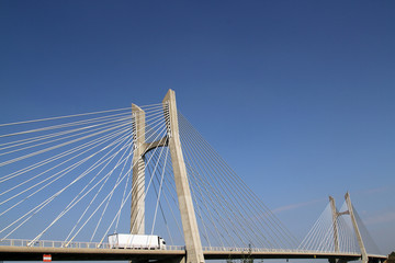 Pont moderne