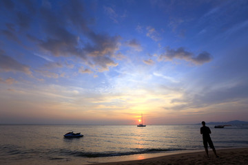 Fototapeta premium Pattaya, Thailand - December 21: seaside holiday on the beach De