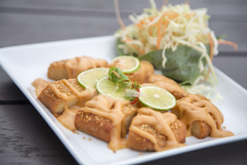 Fried chicken with lime sauce