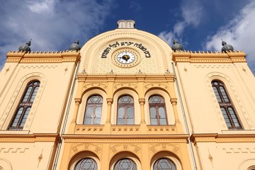 Fototapeta na wymiar Synagogue in Pecs, Hungary