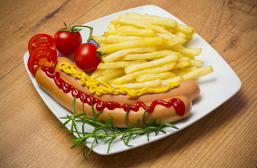 Salchichas con patatas