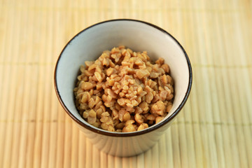 挽き割り納豆