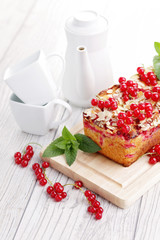 red currants pie