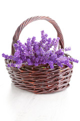 Fototapeta na wymiar basket of lavende
