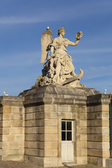 Obraz premium Statue in the castle of Versailles, Ile de France, France