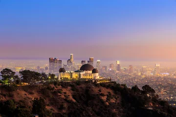 Zelfklevend Fotobehang The Griffith Observatory and Los Angeles city skyline © f11photo