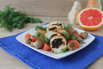 chicken roll with prunes