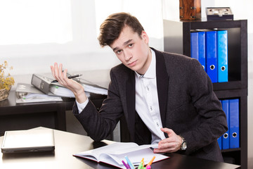 Business man with calendar in the office