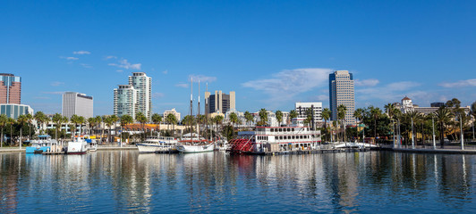 Fototapeta na wymiar Long Beach Marina and city skyline, Long Beach, CA
