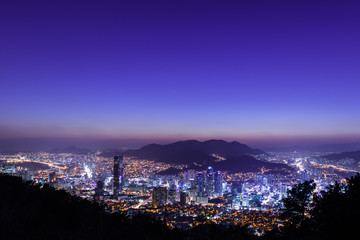 Fototapeta na wymiar Over looking east Busan from mountain