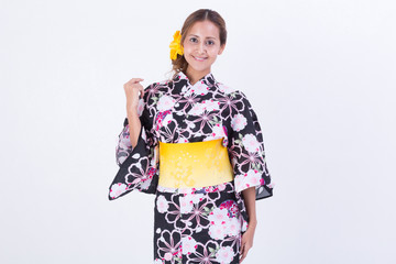 浴衣姿のハーフ女性