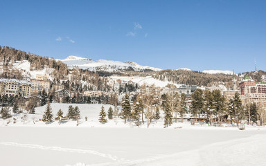 St. Moritz, Sankt Moritz, Bergdorf, Dorf, Wintersport, Alpen, Engadin, Graub&uuml;nden, Winter, Winterferien, Schneesport, Schweiz