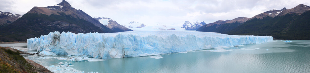 View of Perito Moreno Glacier - Patagonia- Argentina - obrazy, fototapety, plakaty