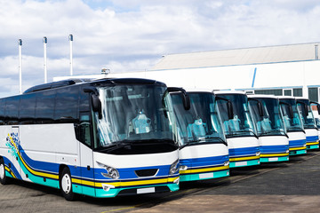 Autoreihe- Busse