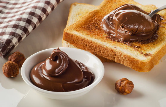 Fresh Toast With Sweet Chocolate Spread For Breakfast