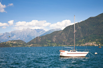 Fototapeta na wymiar Como lake, Italy