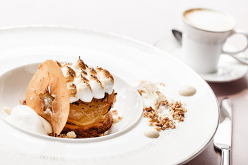 apple cake with meringue