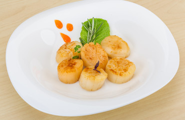 Grilled scallops