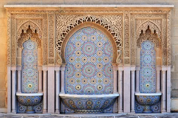 Fotobehang Bestsellers Architectuur Marokko. Versierde fontein met mozaïektegels in Rabat