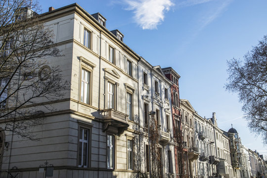 H&auml;userfront in der Bonner S&uuml;dstadt, Deutschland