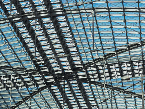 Dachkonstruktion aus Stahl und Glas