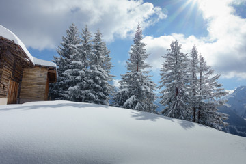 Schneefläche an der Schihütte