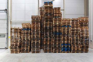 Cargo pallets