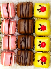 Small cakes