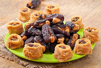 Oriental sweets and dates