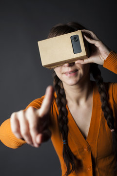 Cardboard virtual reality