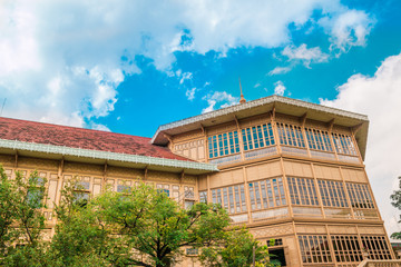 Vimanmek Mansion, Dusit Palace, the world's largest golden teak