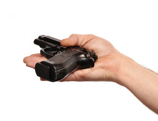 Mano entregando un arma,rendirse,incitando a la violencia.