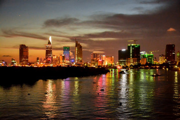 ホーチミンの夕景