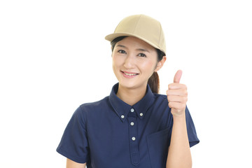 笑顔の女性労働者
