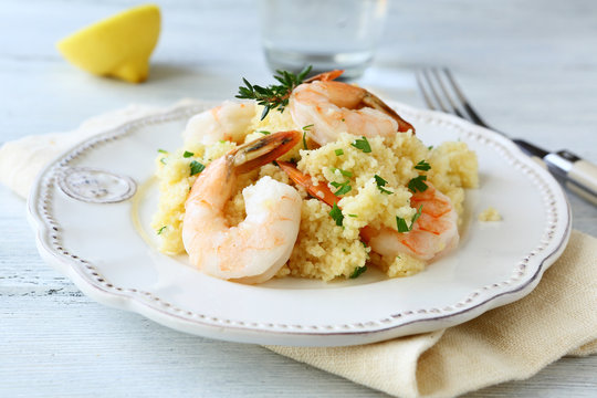 Nutritious couscous with shrimp