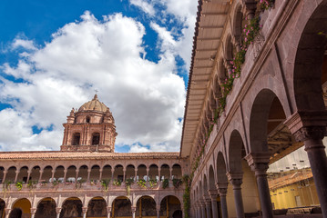 Fototapeta na wymiar Santo Domingo Church in Cuzco, Peru