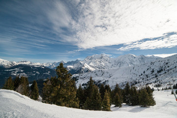 Fototapeta na wymiar Panorama du Mont-Blanc