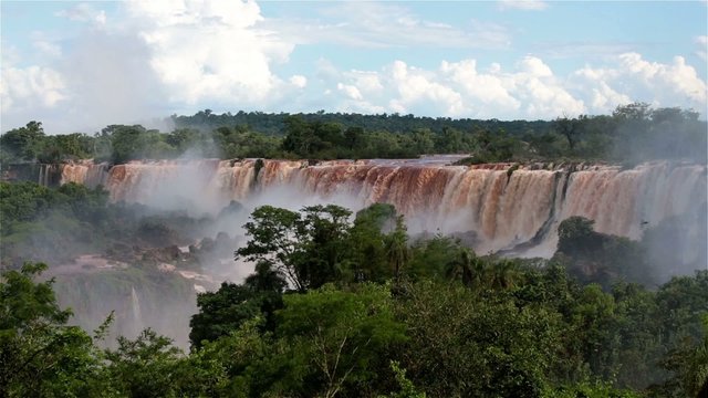 Iguassu Falls, the largest series of waterfalls of the world