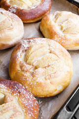 homemade yeast cakes