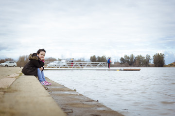 Posando en el embarcadero