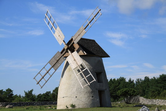 alte Windmühle auf der InselGotland