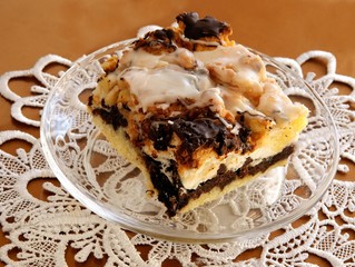 tasty cake with chocolate and icing