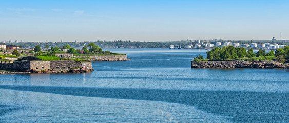 Fototapeta na wymiar Helsinki harbour coastline