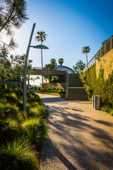 Fototapeta premium Walkway at Tongva Park, in Santa Monica, California.