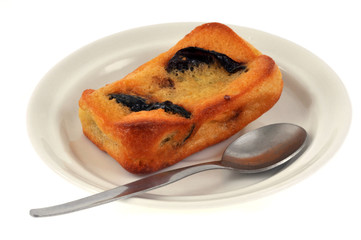 Mini far breton dans une assiette