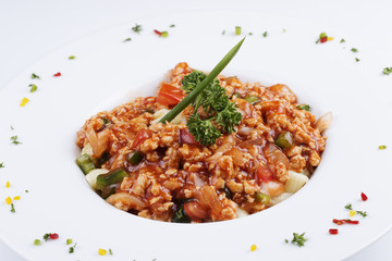 Macaroni with tomato chicken sauce