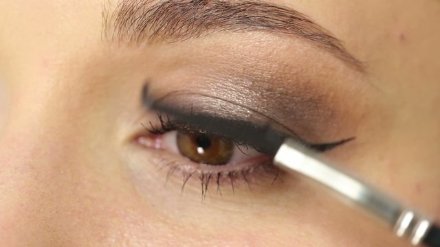 Makeup for eyes: mascara